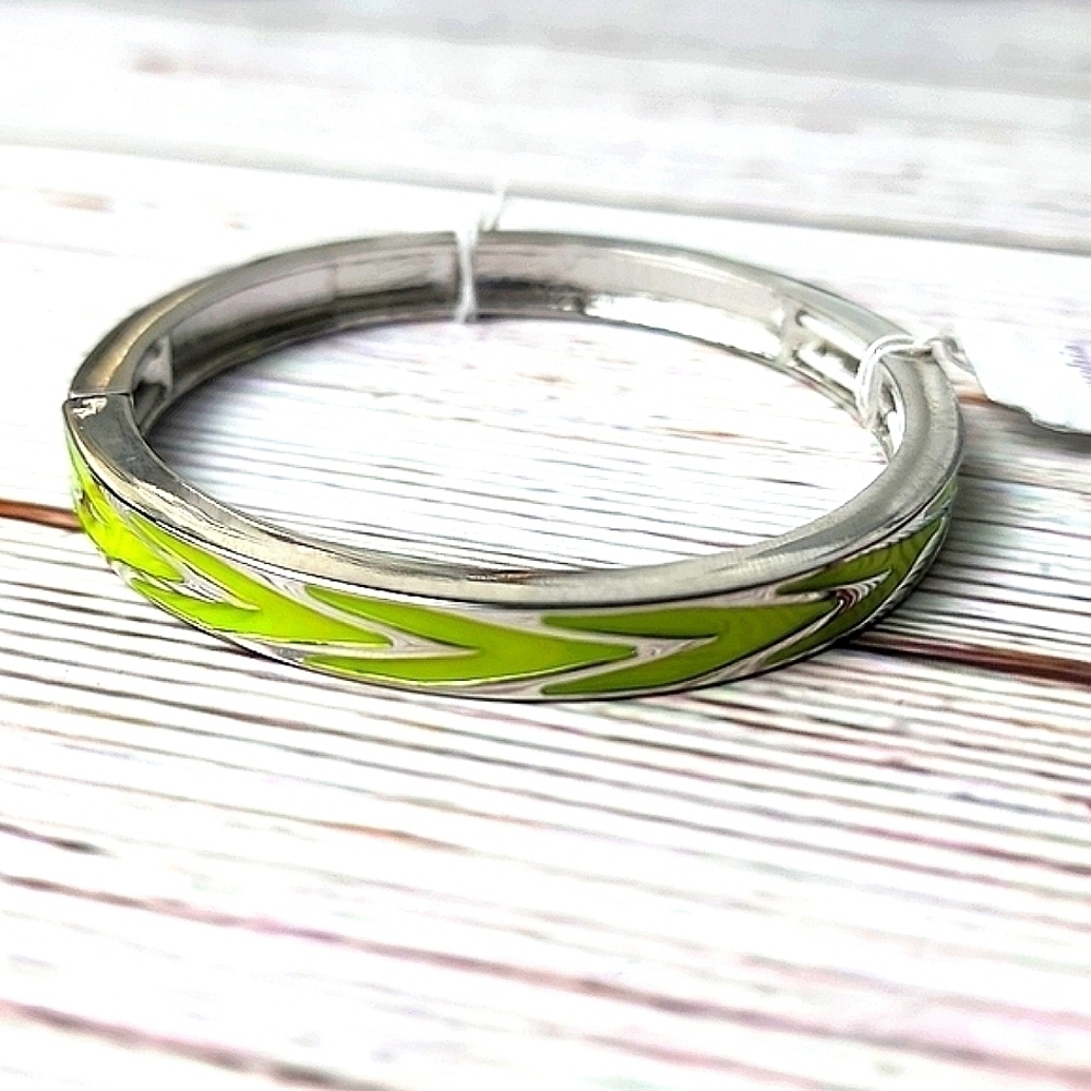 NEW LIME GREEN SILVER BRACELET‎ LIA SOPHIA NWT